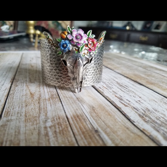 ⚓️SALE⚓️ Boho steer head skull cuff - Picture 4 of 7